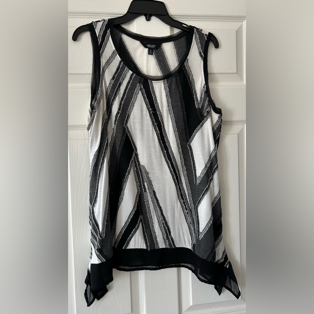 Simply Vera Wang medium